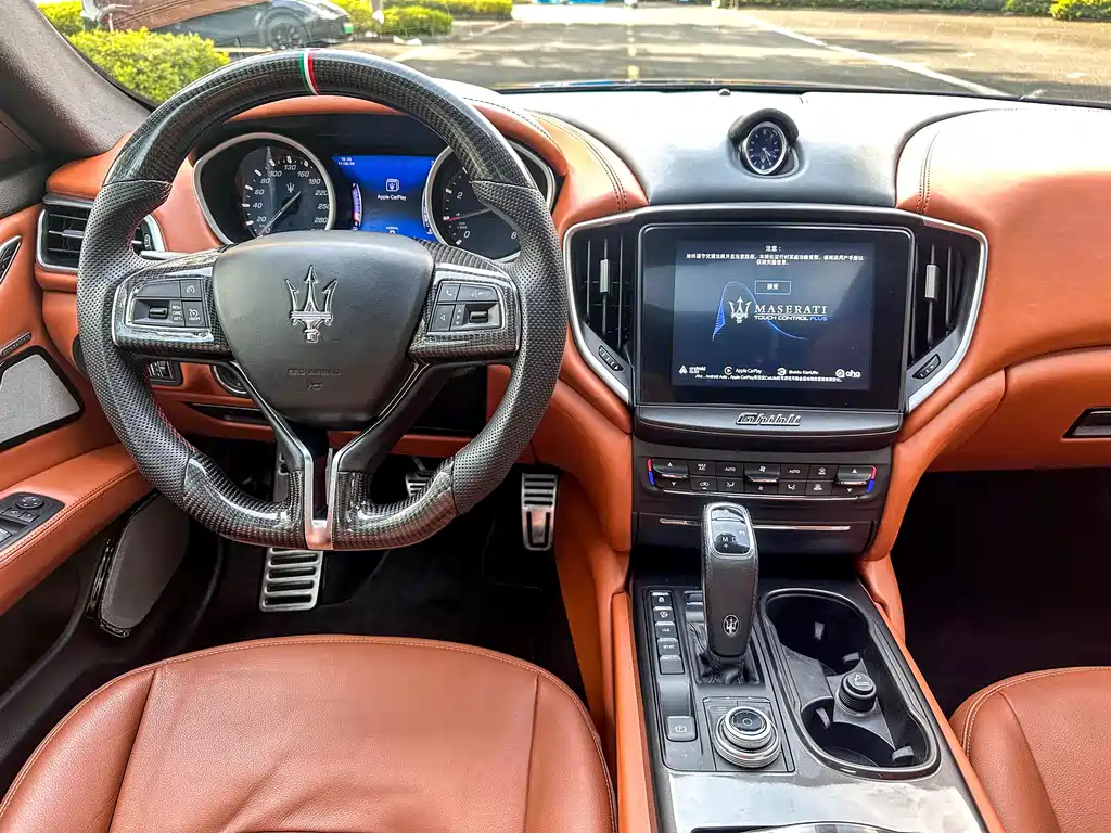 Maserati Ghibli 2020 — фото 10