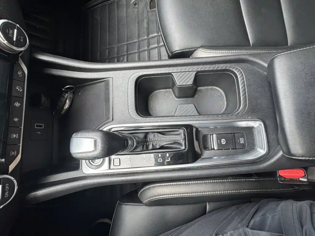 Nissan Sylphy 2022 — фото 18