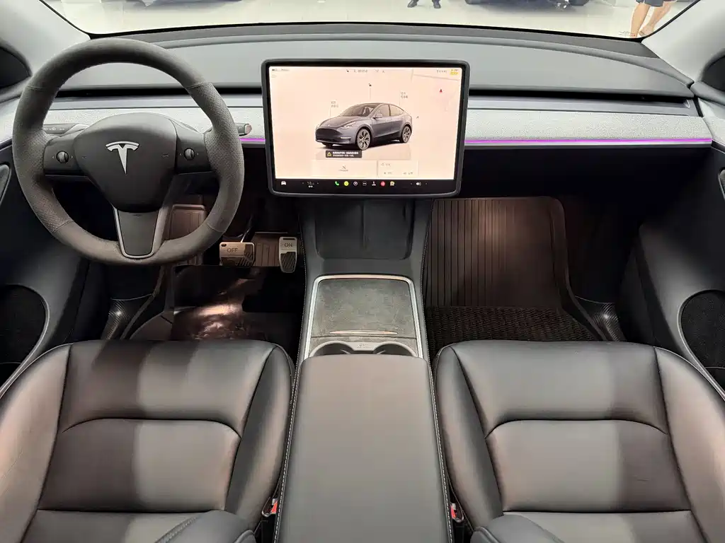 Tesla Model Y 2024 — фото 10