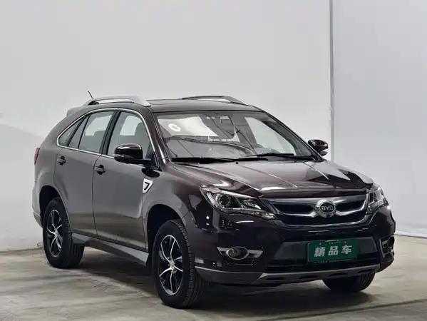 BYD S7 2015