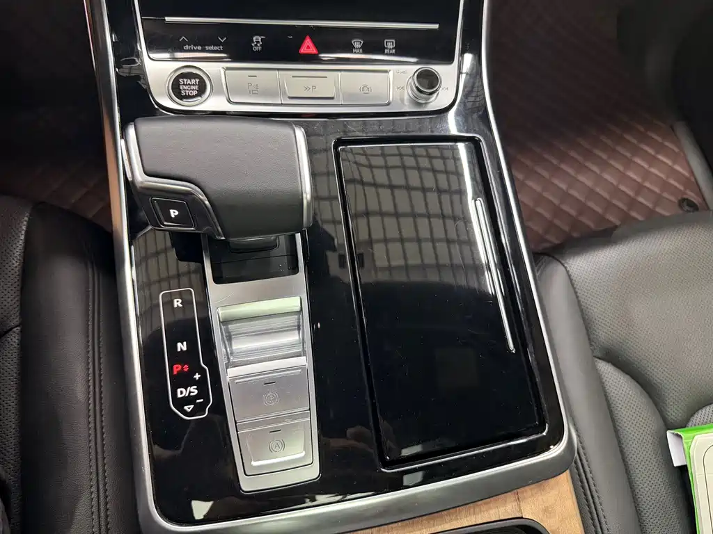 Audi Q7 2022 — фото 13