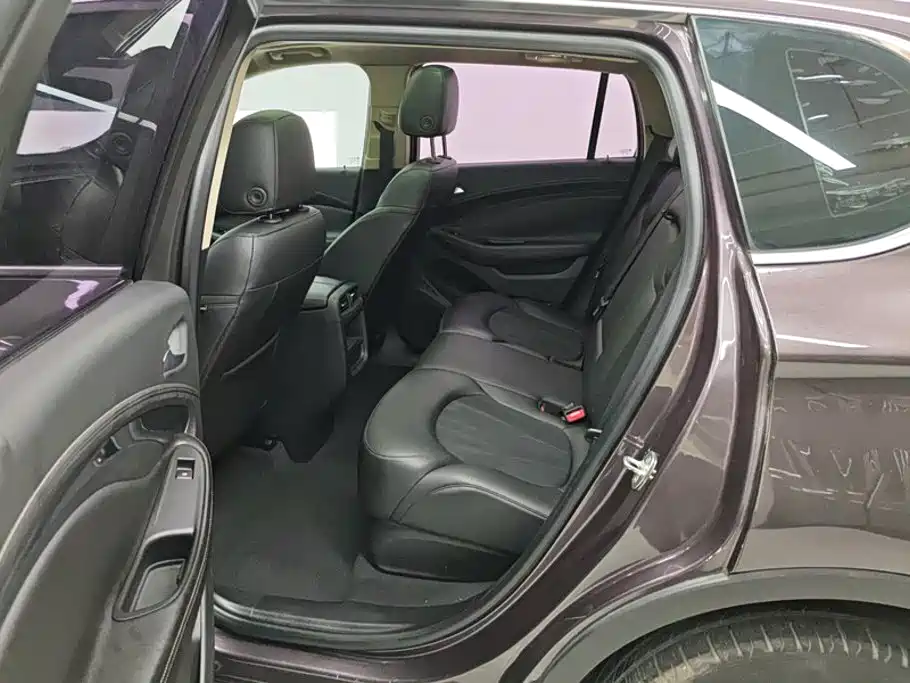 Buick Envision Plus 2016 — фото 11