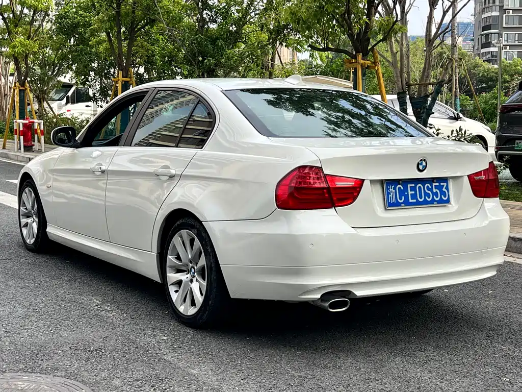 BMW 3 Series 2012 — фото 7