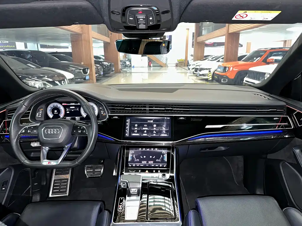 Audi Q8 2020 — фото 12