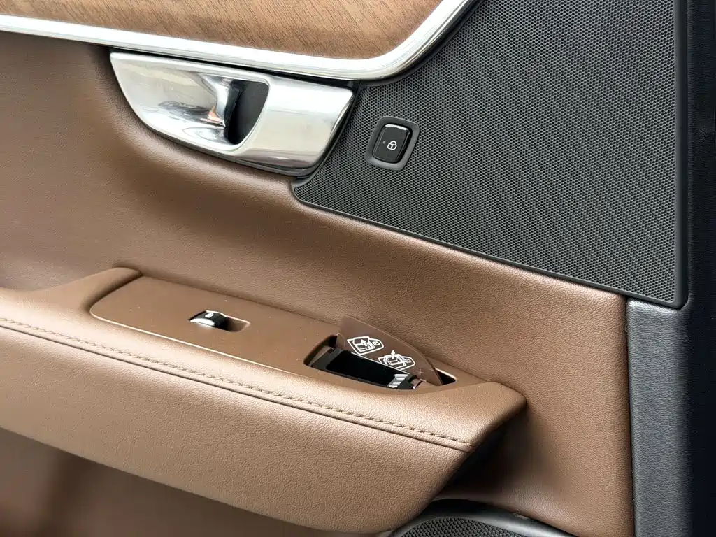 Volvo S90 2024 — фото 10