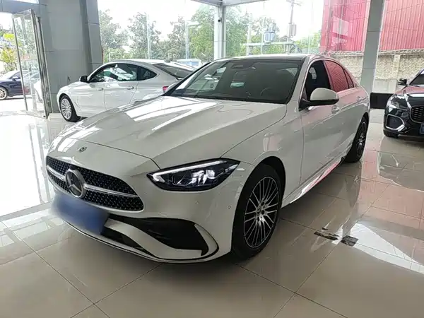 Mercedes-Benz C-Class 2024