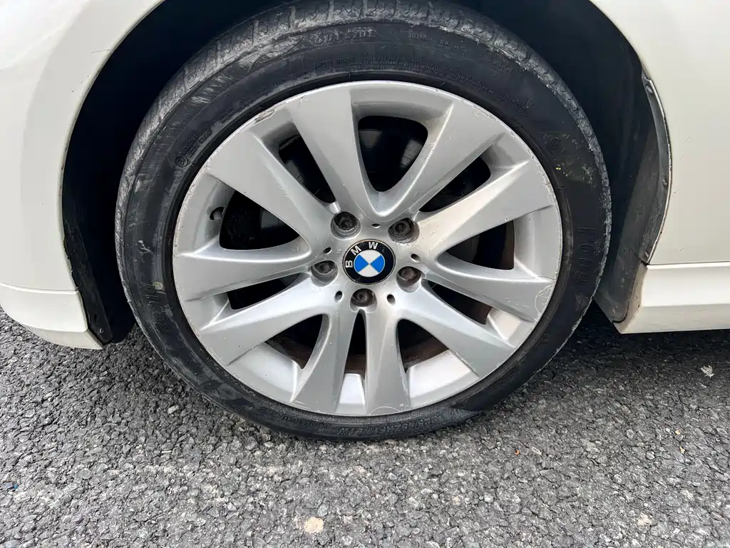 BMW 3 Series 2012 — фото 21
