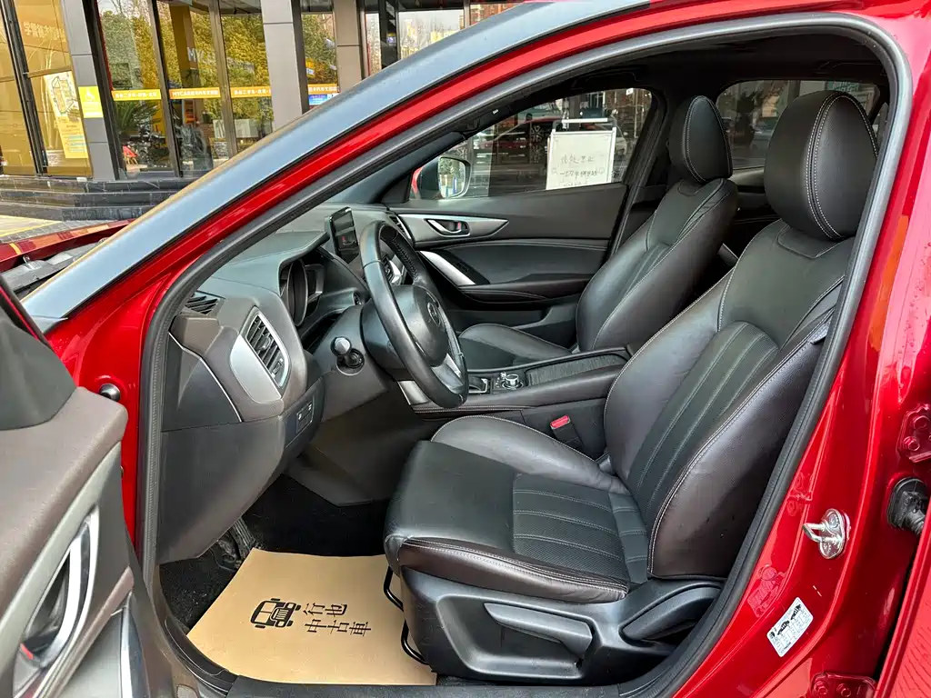 Mazda CX-4 2016 — фото 15