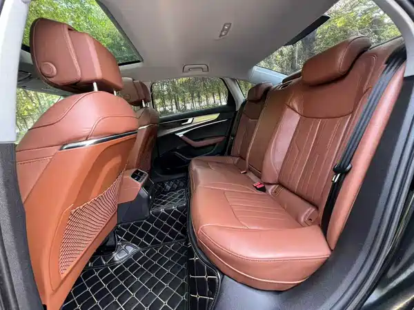 Audi A6L 2022