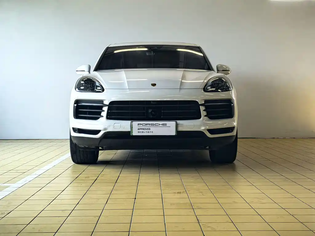 Porsche Cayenne Hybrid 2023