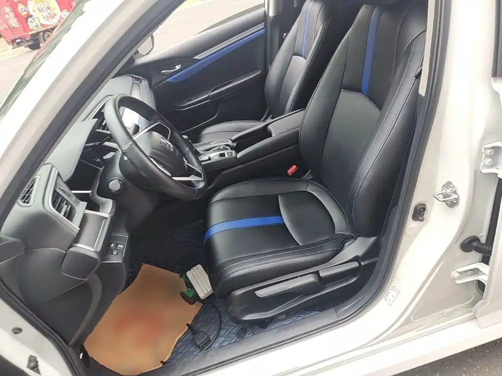 Honda Civic 2018 — фото 15
