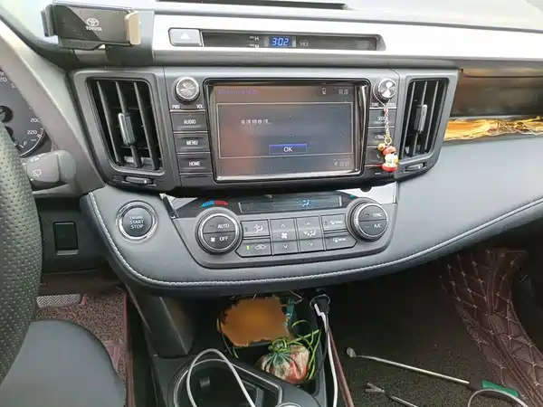 Toyota RAV4 2017