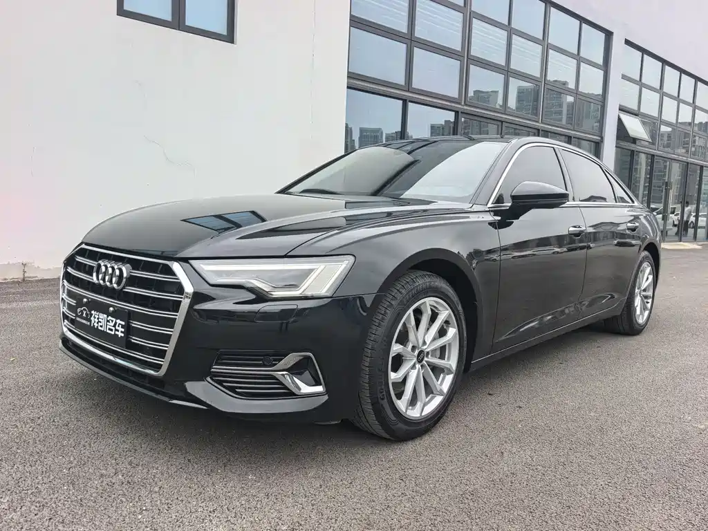 Audi A6L 2024 — фото 1