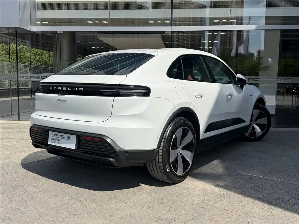 Porsche Macan EV 2025 — фото 2