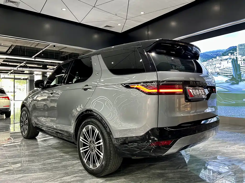 Land Rover Discovery 2021 — фото 7
