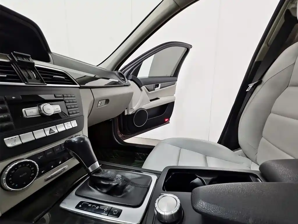 Mercedes-Benz C-Class 2013 — фото 12