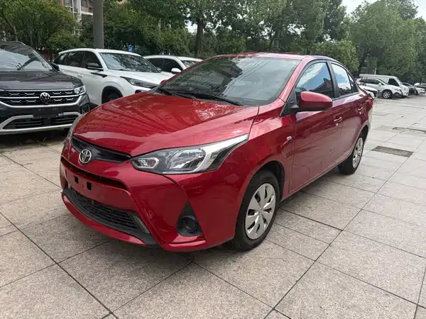 Toyota Yaris L 2020