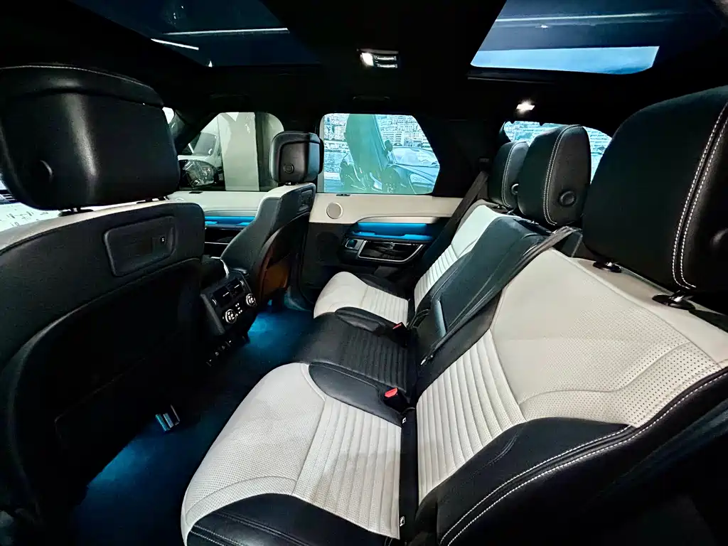 Land Rover Discovery 2021 — фото 25
