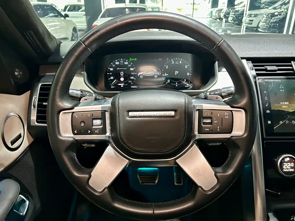 Land Rover Discovery 2021 — фото 11