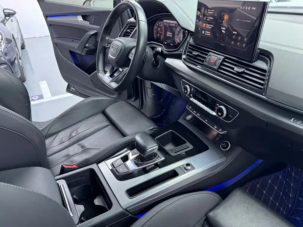 Audi Q5L 2022 — фото 12
