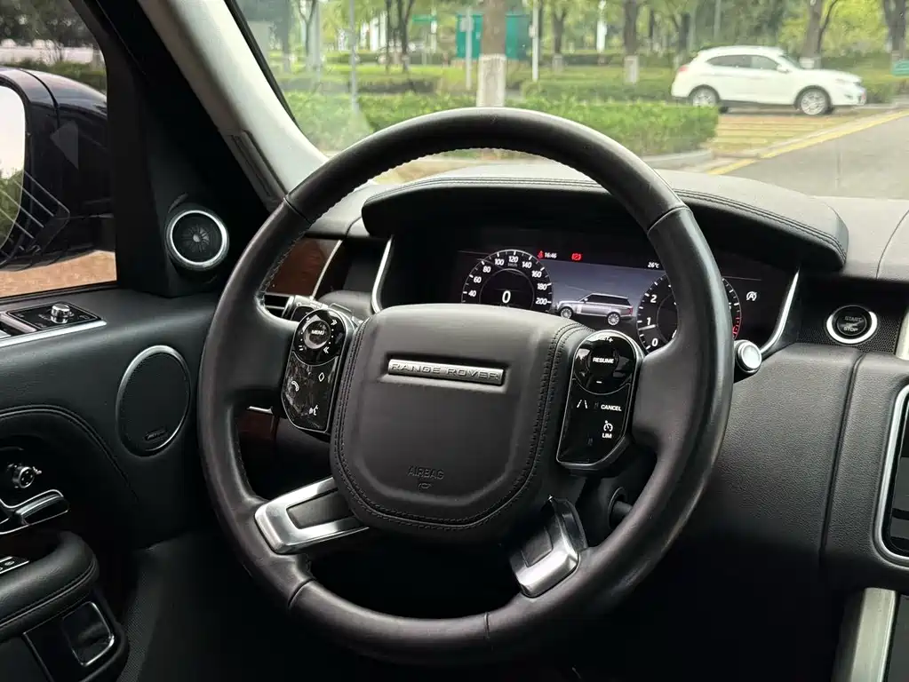Land Rover Range Rover 2020 — фото 11