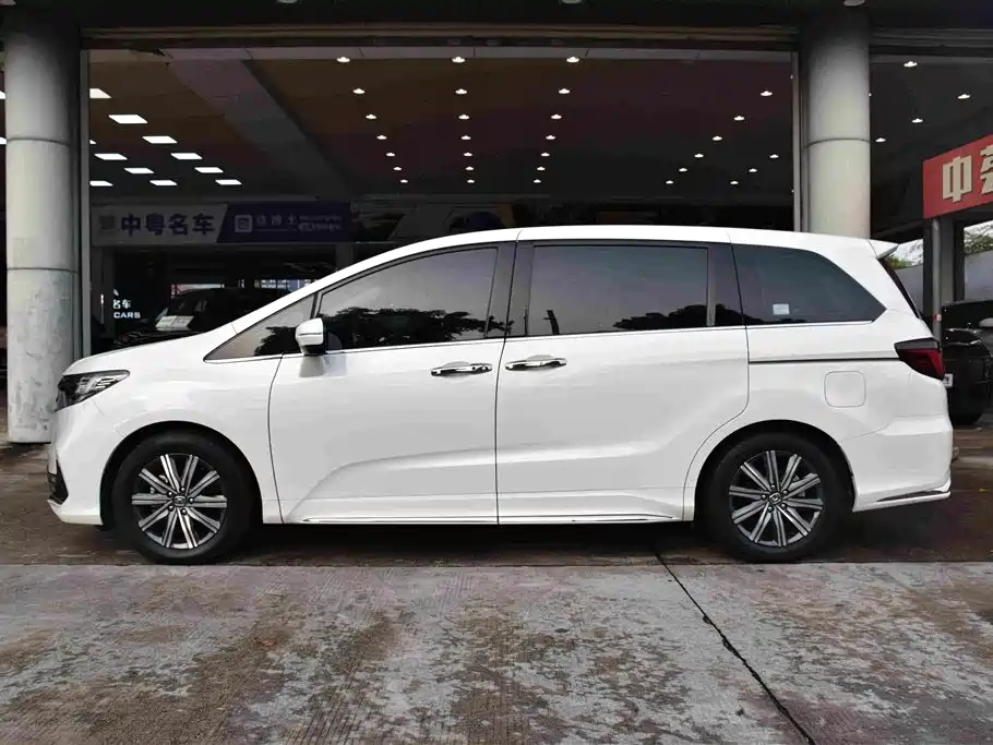 Honda Odyssey 2023 — фото 4