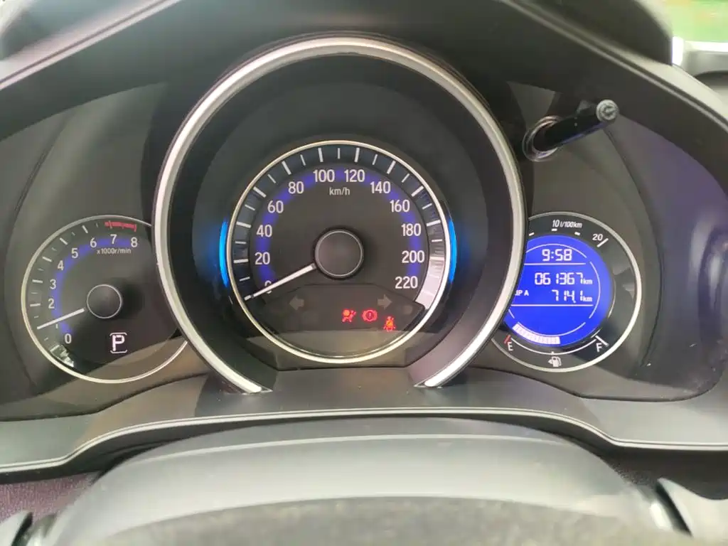 Honda Fit 2014 — фото 12
