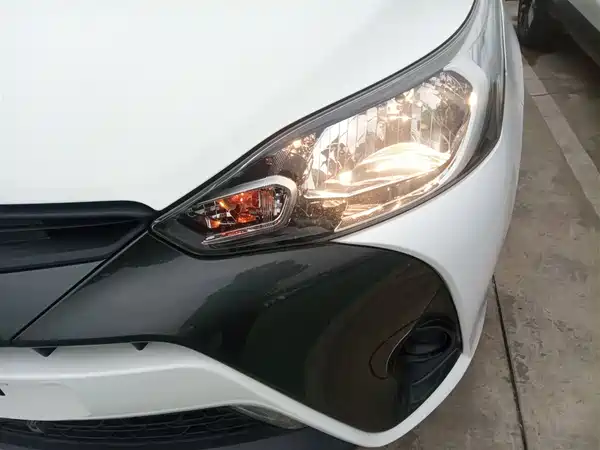 Toyota Yaris L 2017