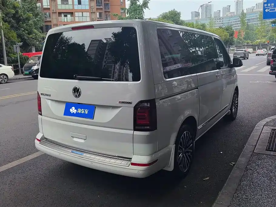 Volkswagen Multivan 2019 — фото 3