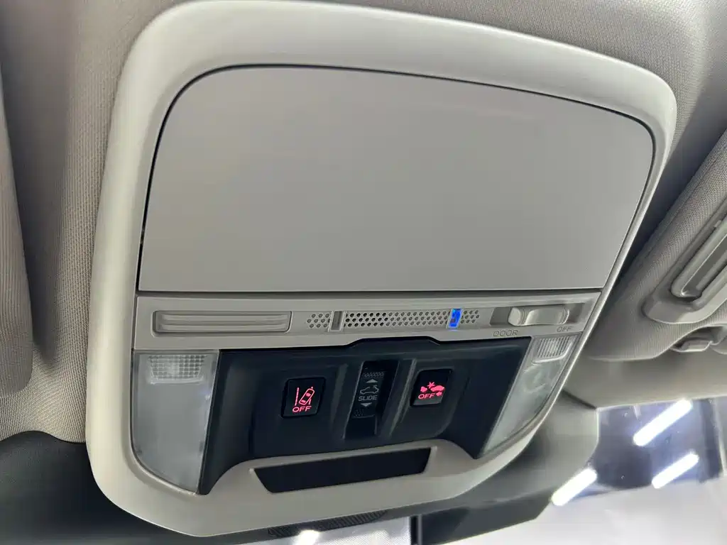 Subaru Forester 2022 — фото 16