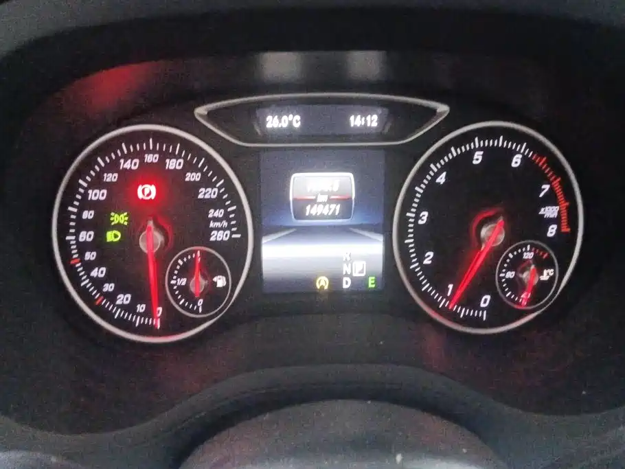 Mercedes-Benz B-Class 2015 — фото 14
