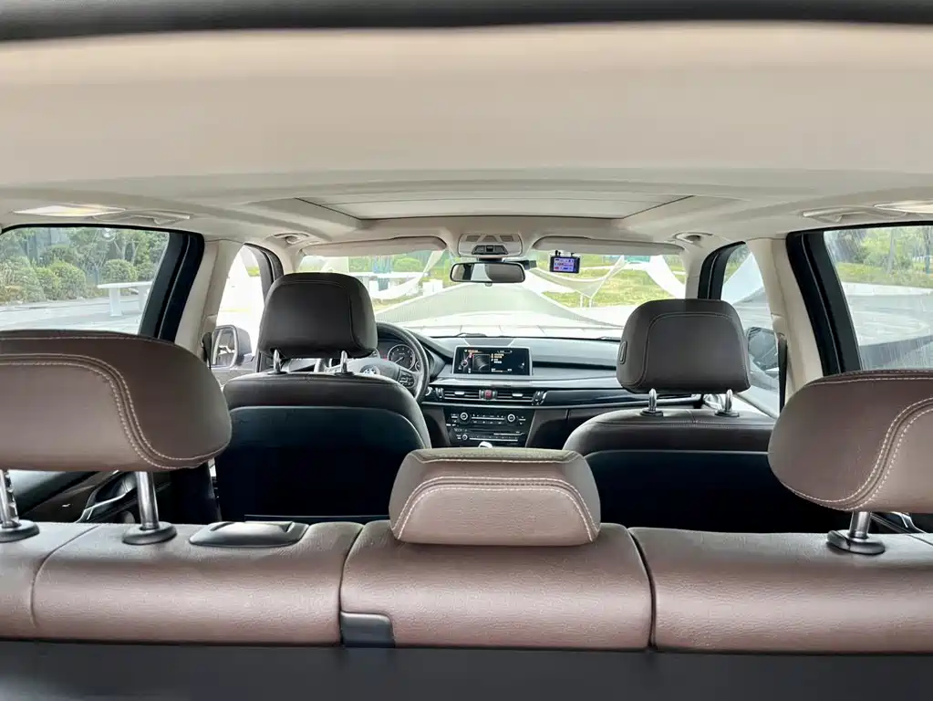 BMW X5 2015 — фото 23
