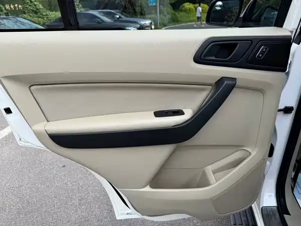 Ford Everest 2018