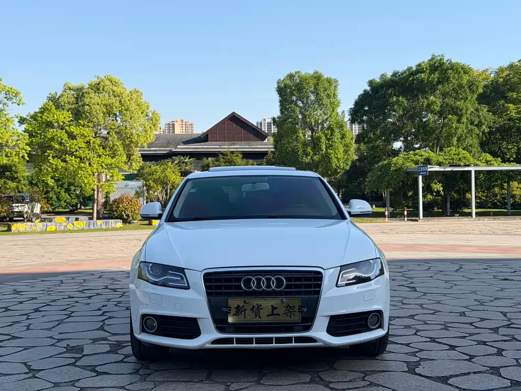 Audi A4L 2012
