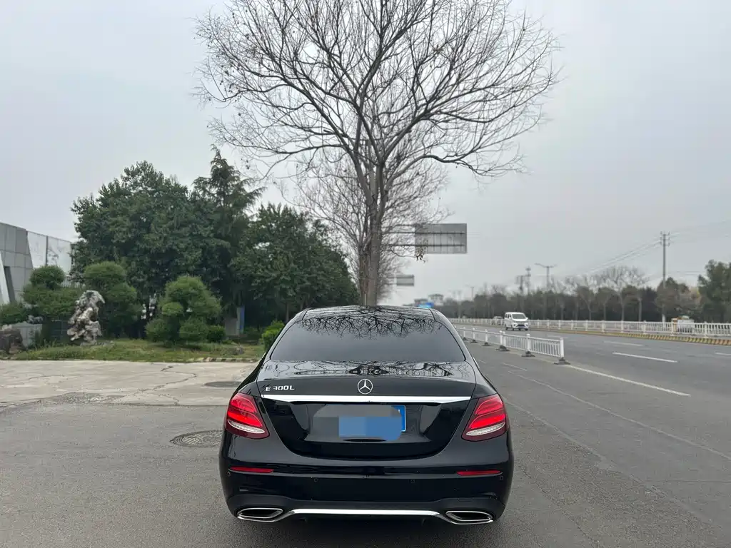 Mercedes-Benz E-Class 2020 — фото 4