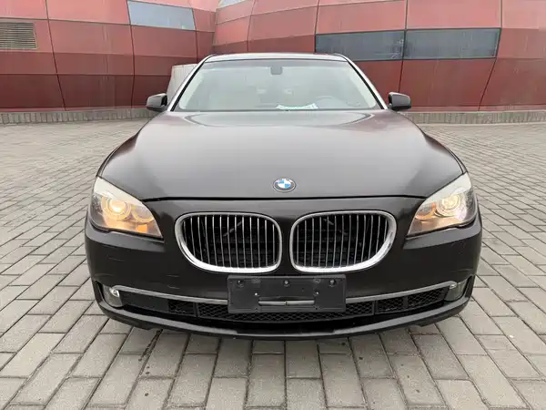 BMW 7 Series 2011