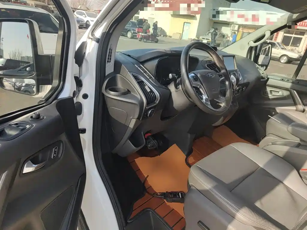 Ford Tourneo 2021 — фото 16