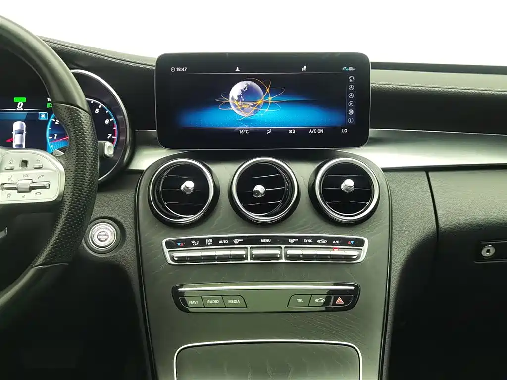 Mercedes-Benz C-Class 2019 — фото 12