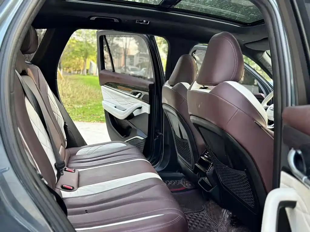 Geely Xingyue L 2023