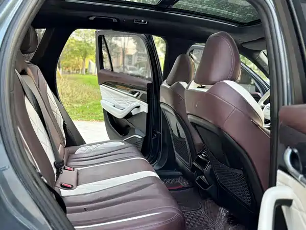 Geely Xingyue L 2023