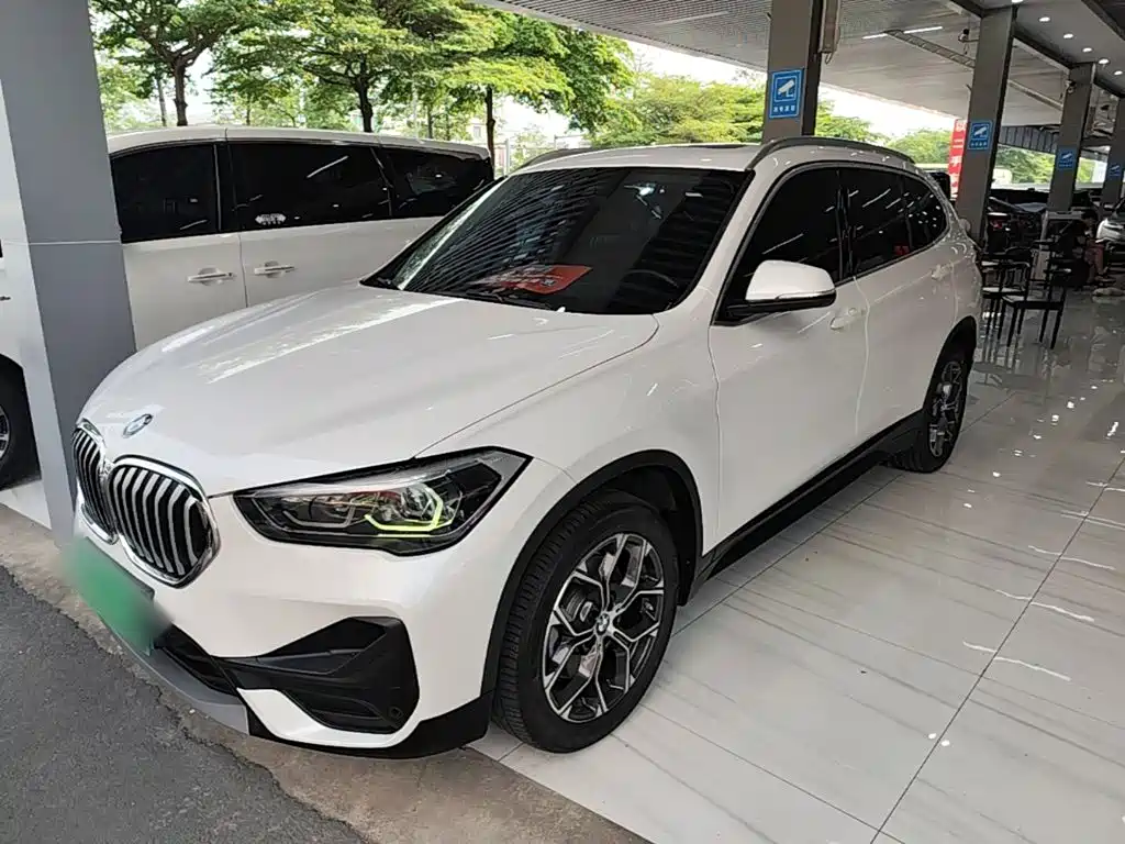 BMW X1 2021 — фото 2