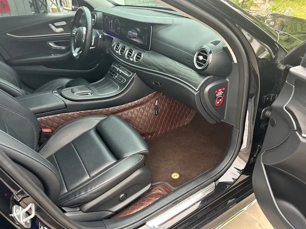 Mercedes-Benz E-Class 2020 — фото 22