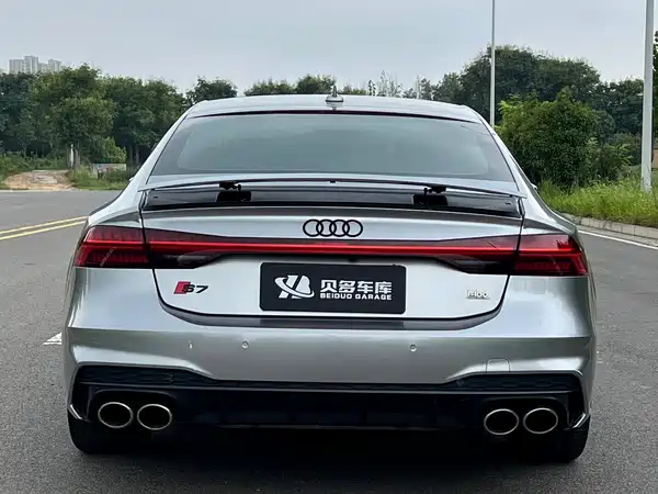 Audi S7 2022