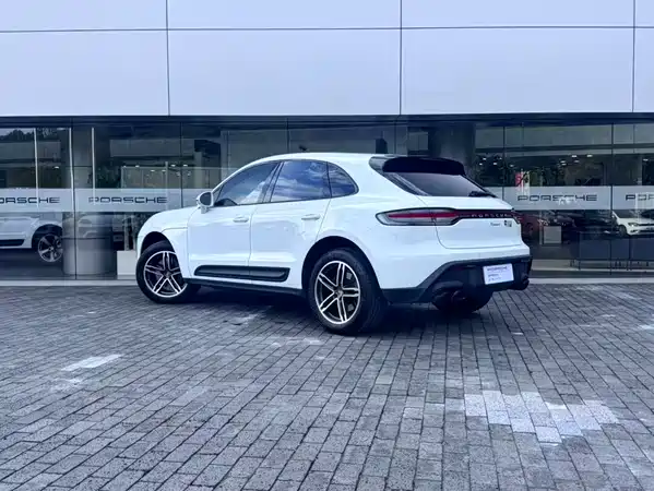 Porsche Macan 2024