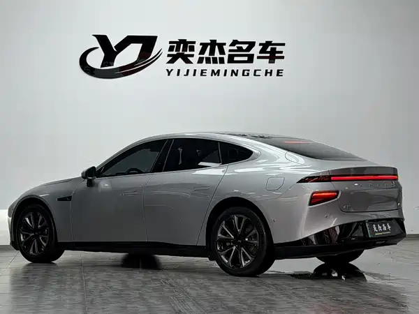 XPeng P7 2023