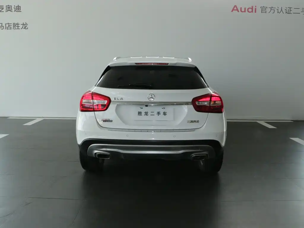 Mercedes-Benz GLA 2016