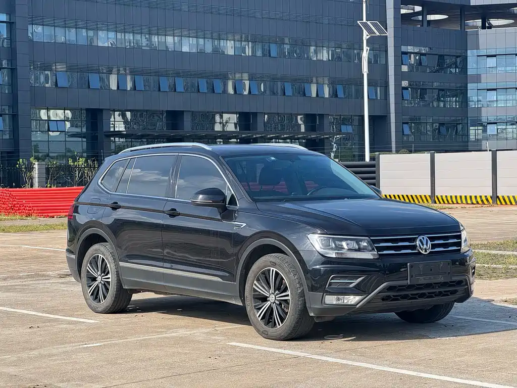 Volkswagen Tiguan L 2020