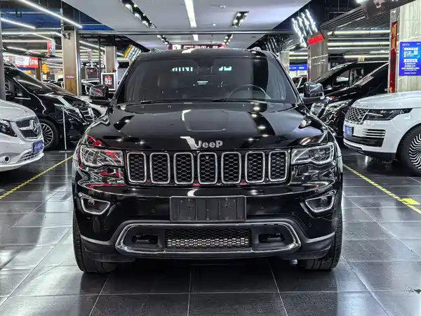 Jeep Grand Cherokee 2021