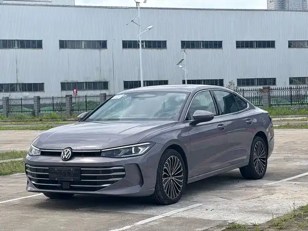 Volkswagen Passat 2024