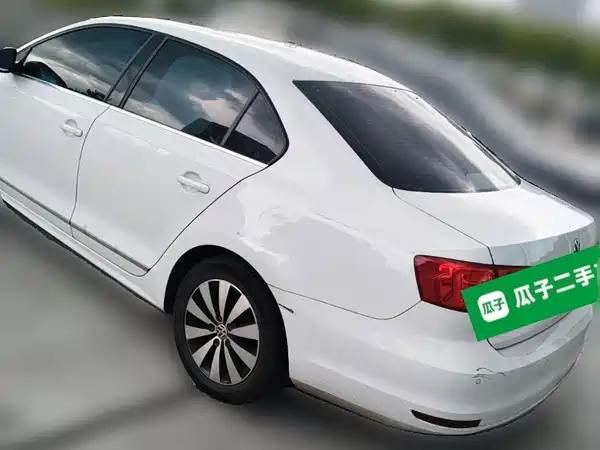 Volkswagen Sagitar 2017